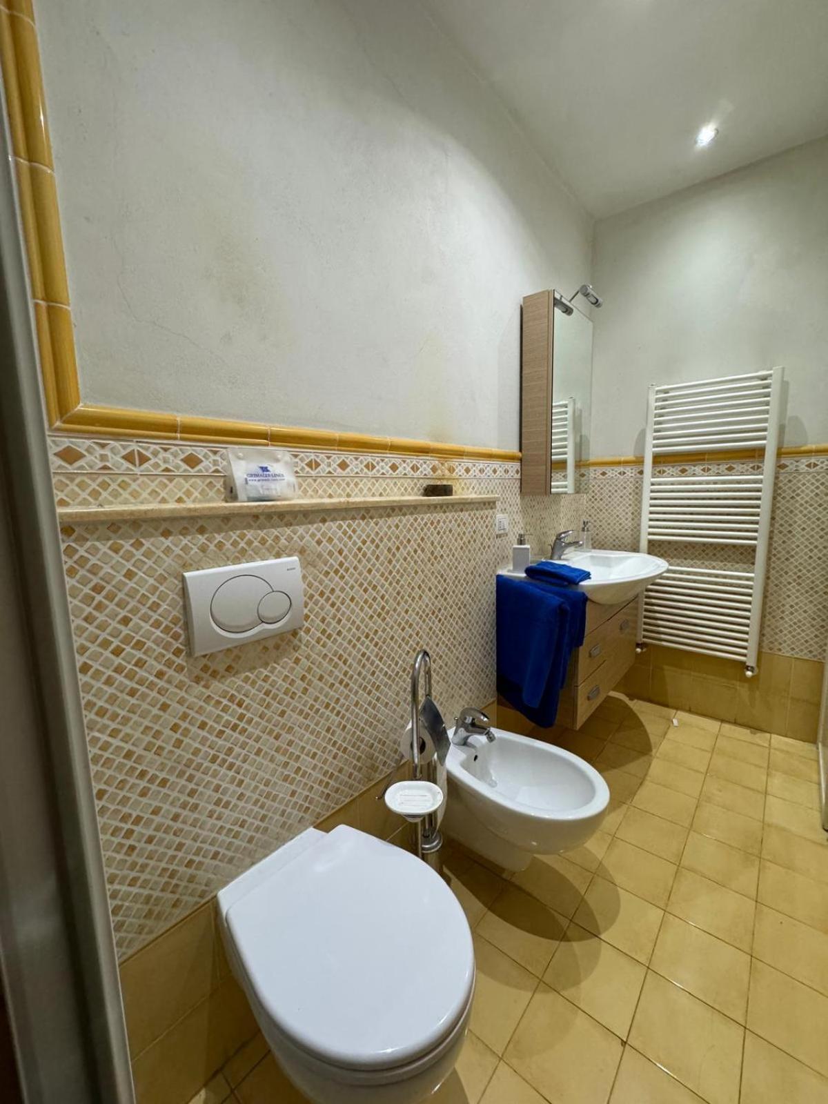 Micheli Suite Anfiteatro Square Lucca Eksteriør billede