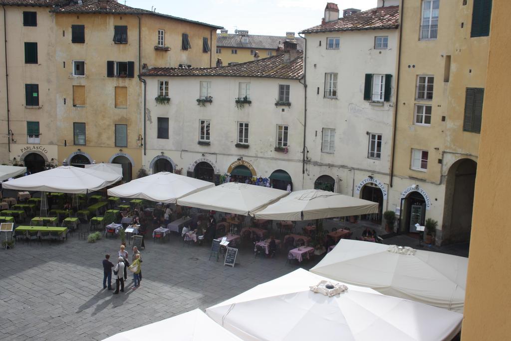 Micheli Suite Anfiteatro Square Lucca Eksteriør billede