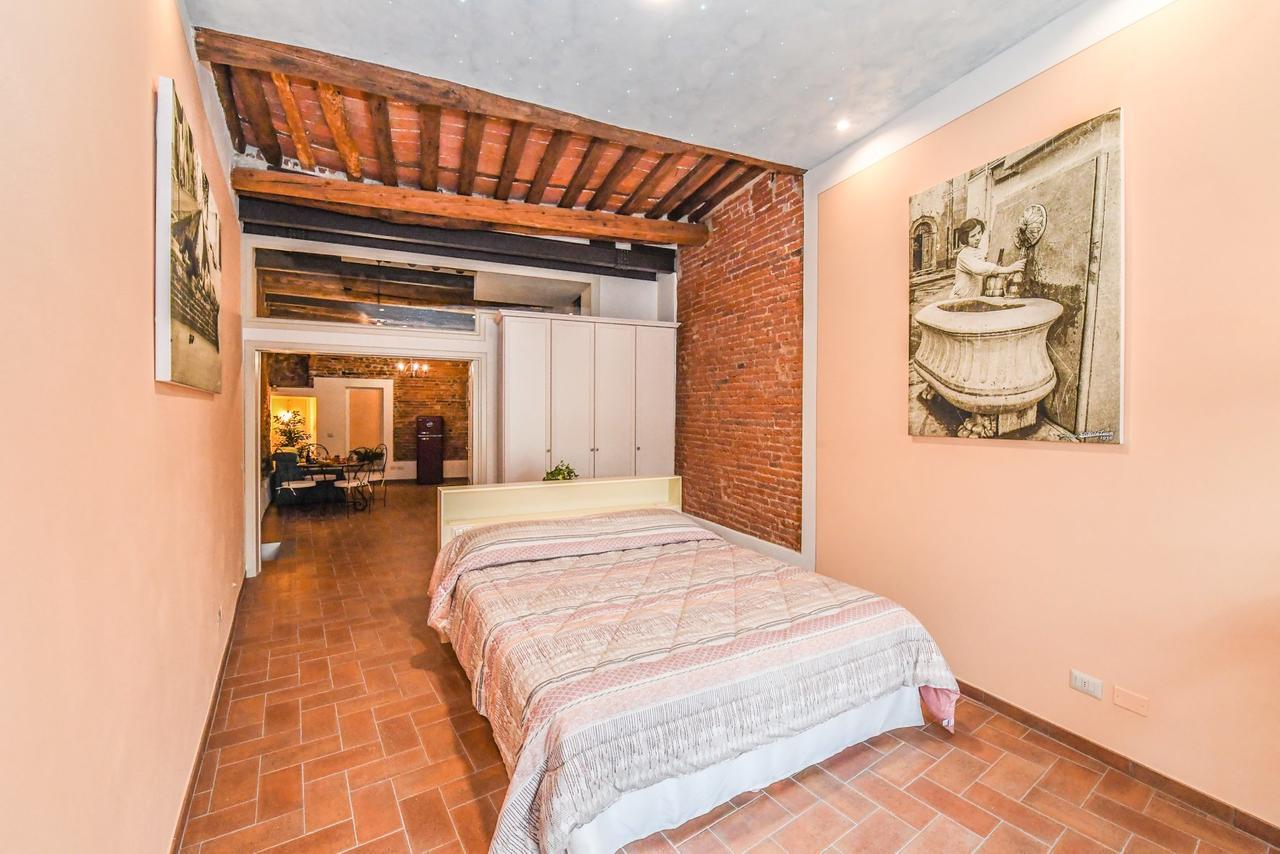 Micheli Suite Anfiteatro Square Lucca Eksteriør billede